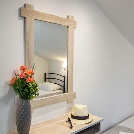 Otel Haus Sofi Pefkari